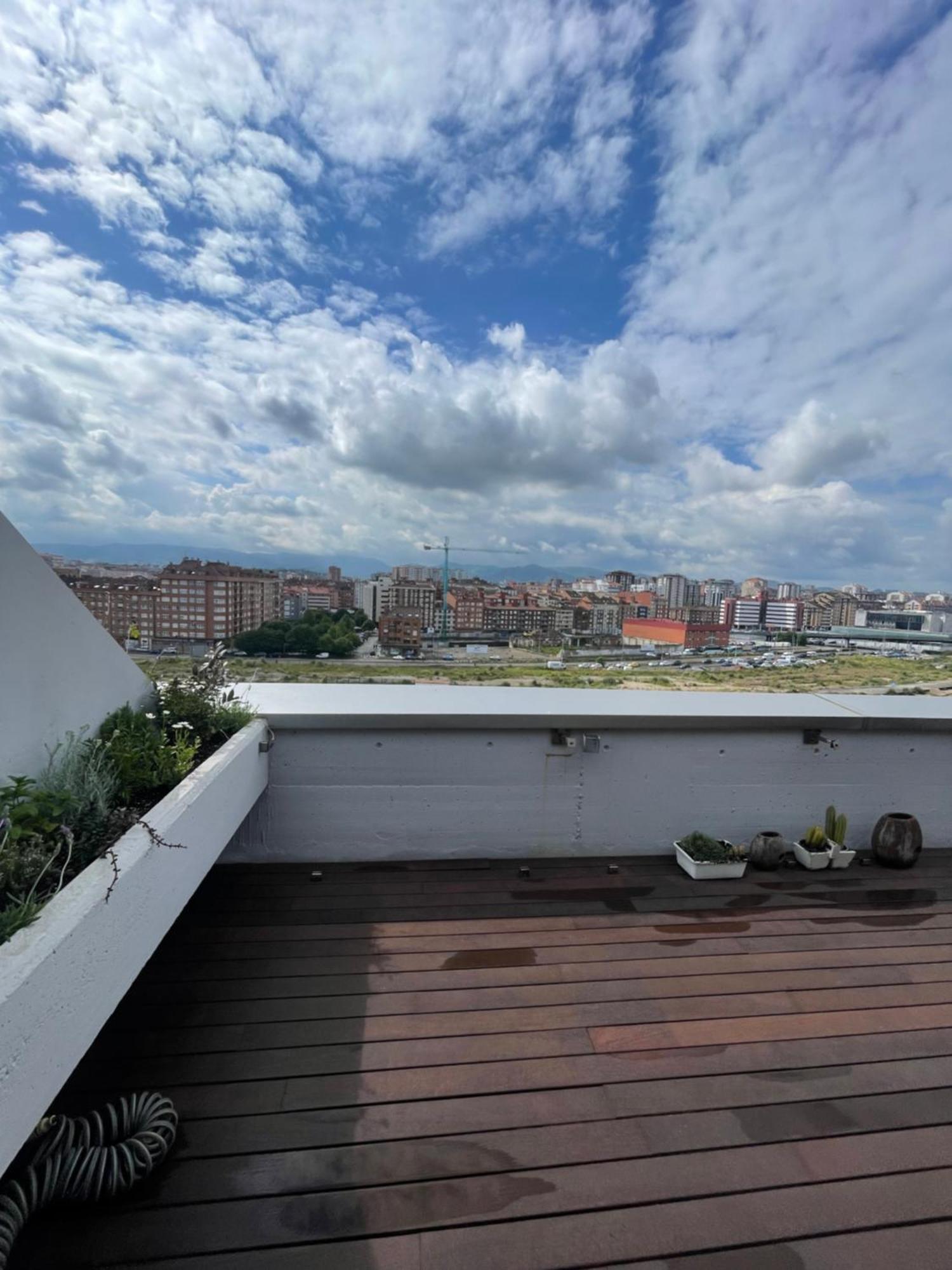 Ferienwohnung El Atico De La Playa Parking Gratis Gijón Exterior foto